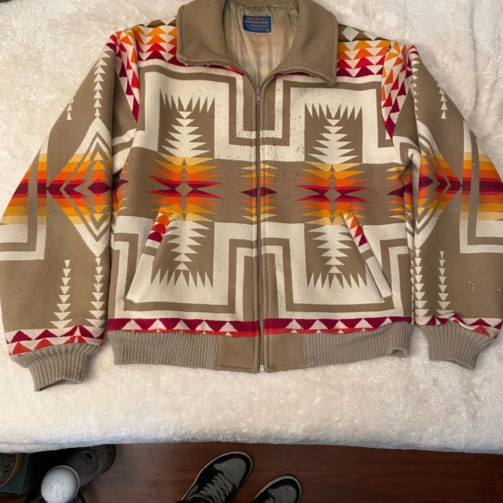 Vintage Wool Pendleton Made Portland Oregon Men Jacket Size M Chief Joseph